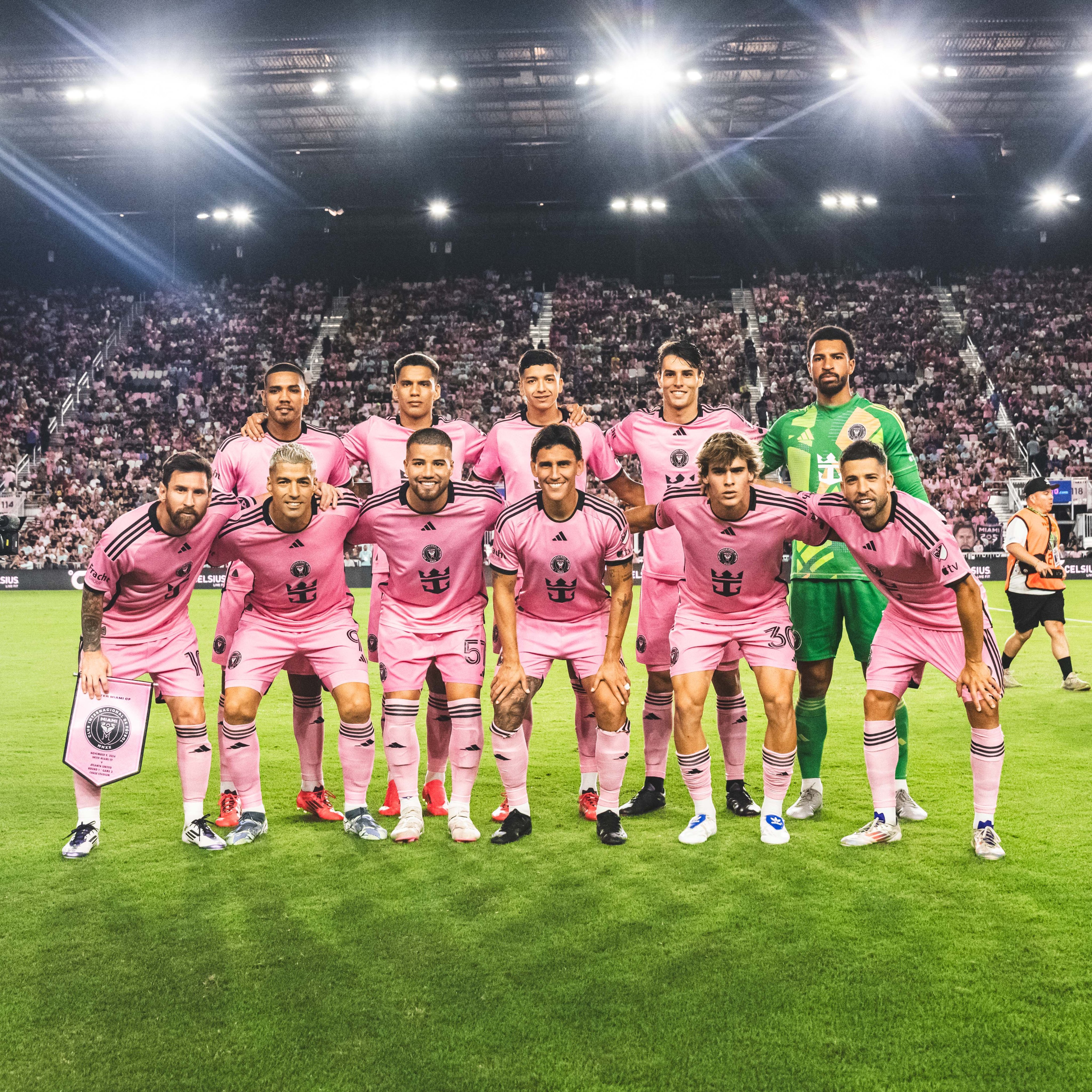 九游体育app-亚特兰大训练开放日，加时末段绝杀压哨引欢呼，NBA常规赛在即，轮换策略成焦点的简单介绍